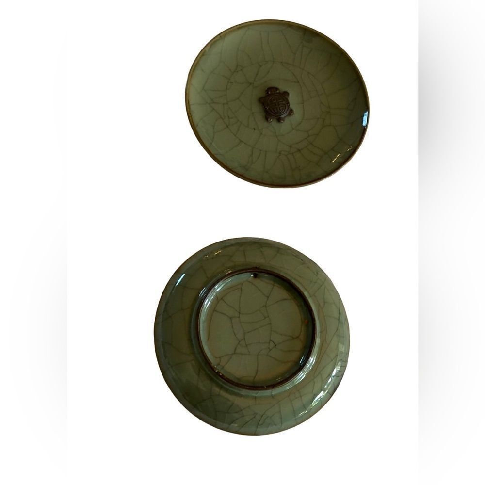 2 1980s Longquan Celadon Wares Sage Green Turtle Motif Art Plates—original VNT - Picture 3 of 16